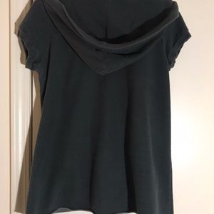 Short sleeve sweatshirt